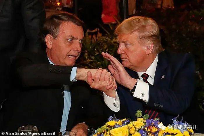 巴西总统确诊感染！上周六还跟川普亲切握手吃晚饭……这？？