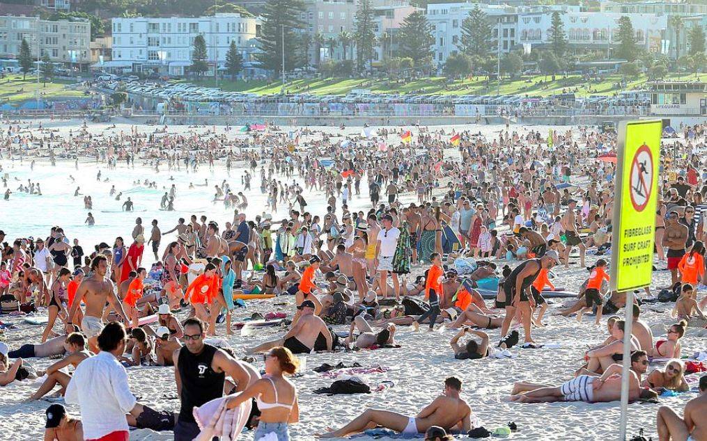 突发！澳洲确诊达1068人，悉尼一夜暴增83例！万人挤爆的邦迪海滩正式关闭，多州正式关闭边界...